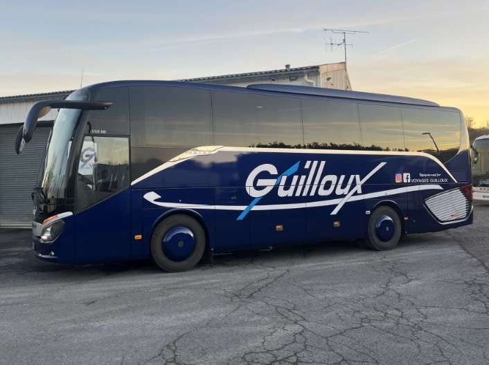 location car grand tourisme interieur 37 63 places places 1