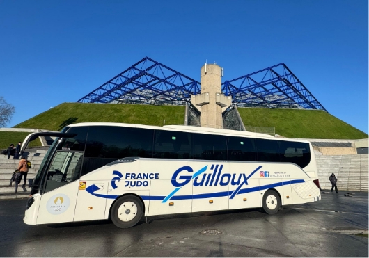 voyages guilloux location vehicule grand tourisme 1
